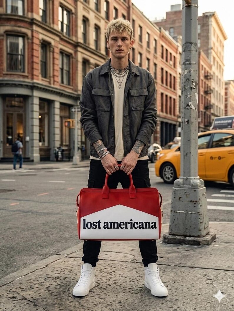 At the bottom, the Lost Americana bag includes protective metal feet (studs)