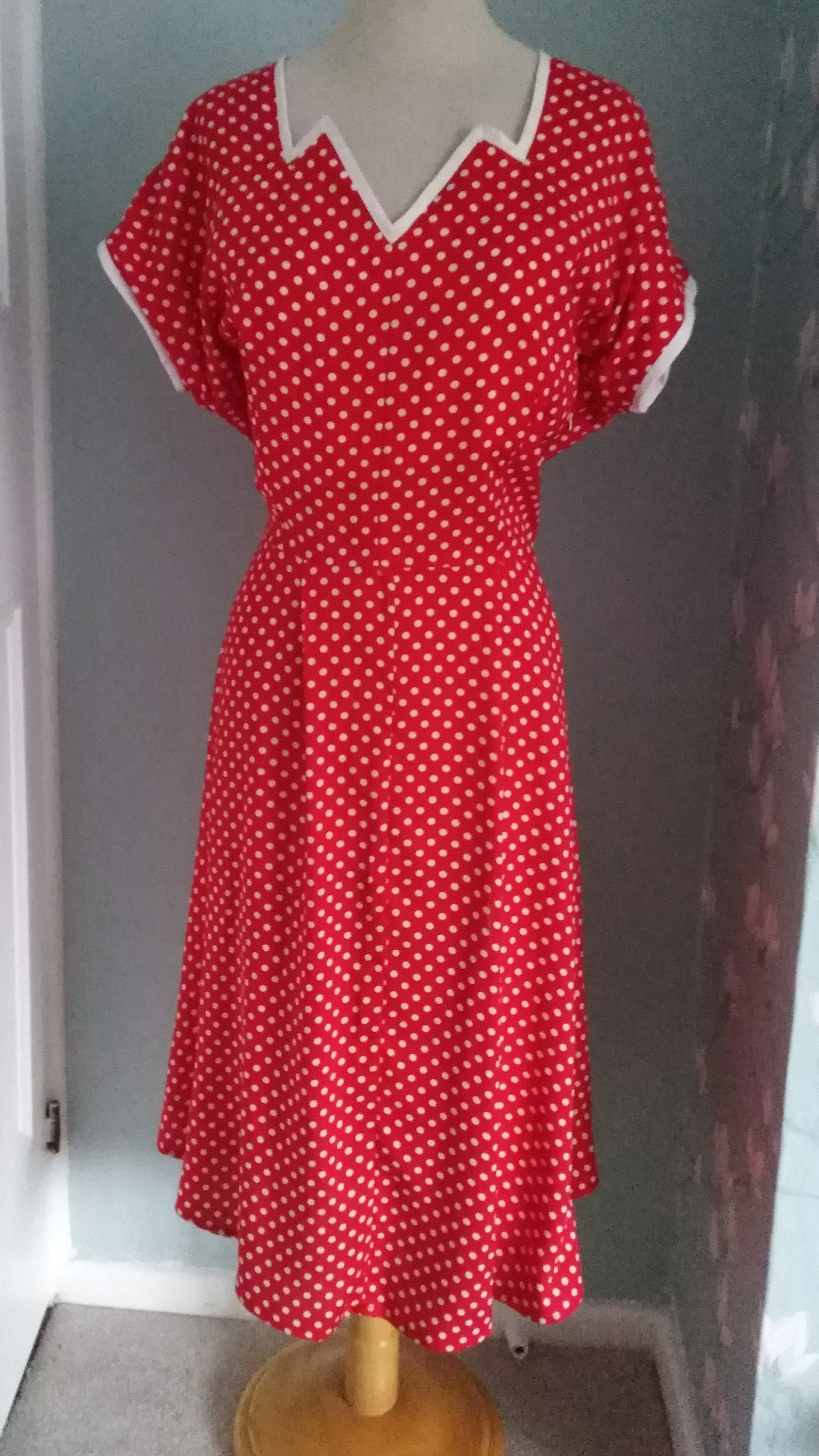 Reproduction 1940s American Tea Dress. 40'' Bust. - Etsy UK