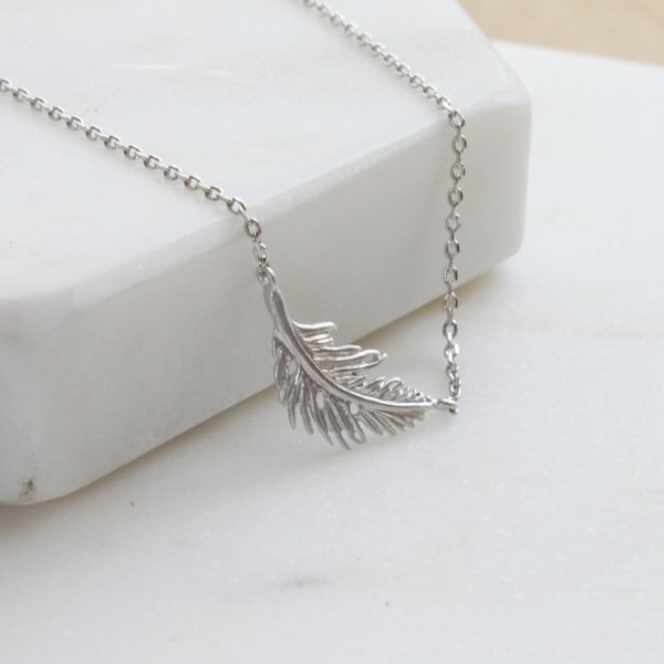 Dainty Simple Feather Necklace, Tiny Sideways Feather Necklace, Gift for mom, Gift for Friend, Wedding Gift, Gift idea -S2172