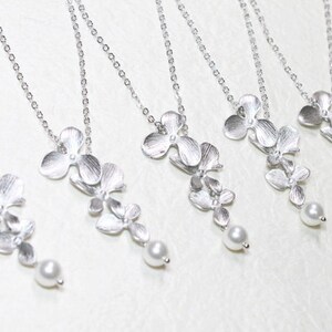Set di collana di perle e orchidee – Gioielli per damigelle d'onore, regalo di nozze immagine 2
