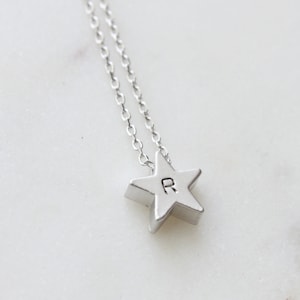 Collar de estrella con inicial personalizado, colgante de estrella con inicial personalizado, regalo para mamá, regalo para amiga, regalo de boda, regalo para niña de las flores, idea de regalo -2300