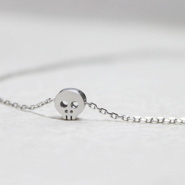 Cute Tiny Baby Skull Necklac, Skeleton Cute Baby Skull pendant, Skull Layering Necklace, Halloween Gift For Her, Gift idea - S2200 -2