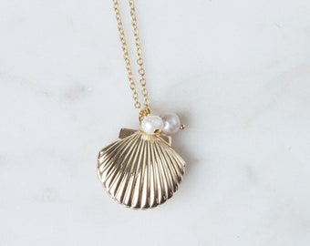 Seashell Locket with Pearl Cluster Necklace, Personalized Initial Disc Charm Bridesmaid Gift -S2239