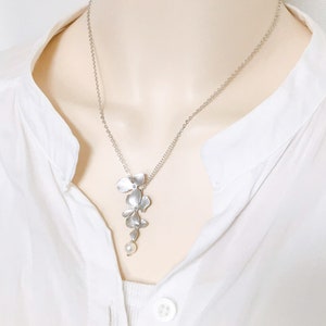 Set di collana di perle e orchidee – Gioielli per damigelle d'onore, regalo di nozze immagine 8