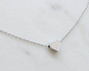 Cute tiny silver Heart  charm Necklace, Custom Simple Initial Heart necklace, Gift for mom, Gift for Friend, Wedding Gift, Gift idea - S2109