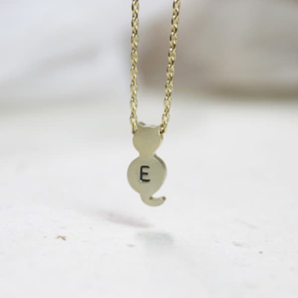 Personalized Initial Cat Necklace, Custom animal Pendant, Cat lover Gift S2064
