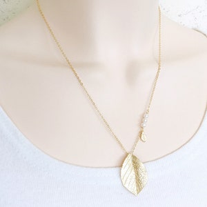 Modern Leaf Pearl Necklace, Long Chain Necklace for women, Natural leaf pendant, Nature jewelry gift, Gift Idea, Bridesmaid Gift S2035 image 7