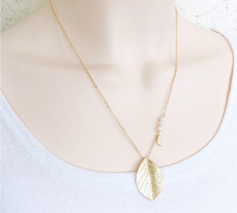 Modern Leaf Pearl Necklace, Long Chain Necklace for women, Natural leaf pendant, Nature jewelry gift, Gift Idea, Bridesmaid Gift S2035 image 7