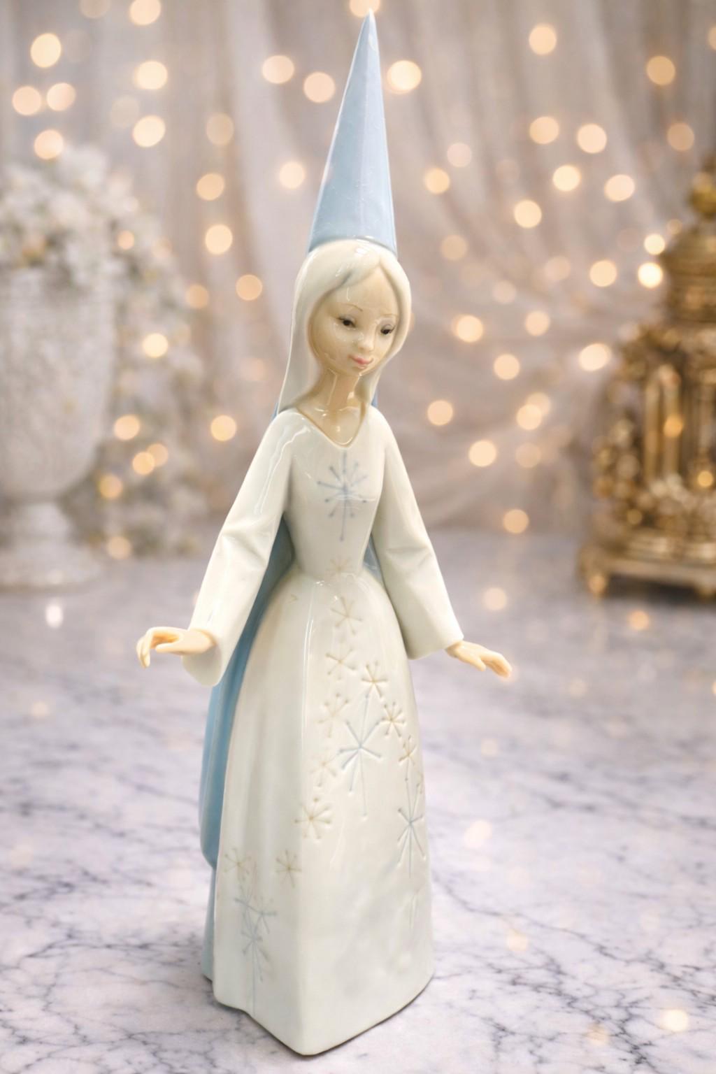 LLADRÓリヤドロNo.4595Fairy / Fairy Godmother Lladro Fairy Godmother #4595 Porcelain Figurine Retired Spain