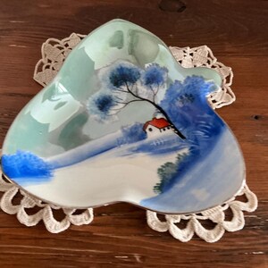 Vintage Hand painted Noritaka /Morimura Lustred