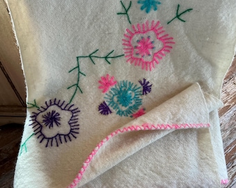 Mid Century Pure Wool Bedspread -Hand Embroidered Floral Blanket 84x72,Cottagecore Vintage Decor ,boho Heirloom Textile
