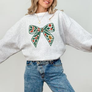 Christmas Bow Sweatshirt: Vintage Floral Holiday Sweater