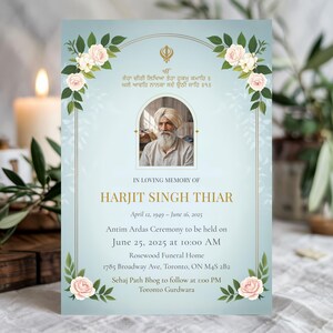 Pode incluir: Cartão de memória com fundo azul claro, detalhes florais e retrato de um homem. O texto inclui o nome Harjit Singh Thiar, datas e detalhes da cerimônia.