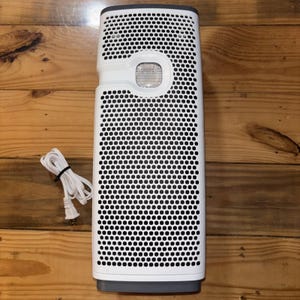Bonaire air purifier w/ true hepa 360 filter. built in dials for filter reminder
