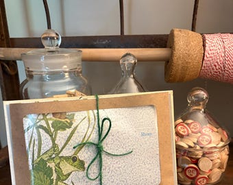 Pack de efímeros con temática verde vintage de más de 75 piezas: mapas, cartas de recetas y de juego, etiquetas, anuncios, boletos, marcadores, rótulos, páginas de libros, etc.