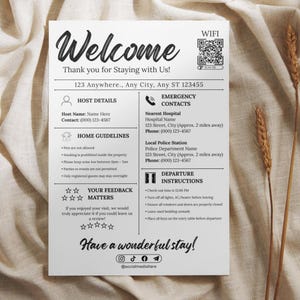 Puede incluir: Un juego de tres tazas de cerámica con un acabado mate moteado. Cada taza presenta un color diferente: azul claro, crema y gris. Las tazas tienen un diseño simple y moderno y un asa cómoda.