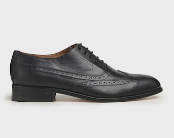 Zapatos Oxford Brogue de cuero negro hechos a mano: Zapatos de vestir de lujo para hombre