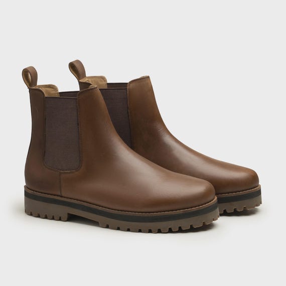 Men\'s Brown Chukka Chelsea Boot with Elastic Gusset Clarks Men main image 4