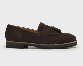 Handgefertigte Herren Braun Wildleder Quaste Loafers | Robuste Sohle