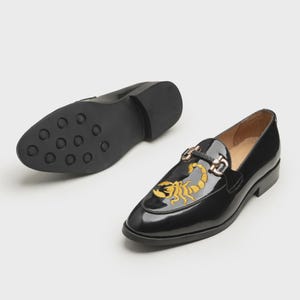 Handgefertigte schwarze Lackleder Horsebit Loafers: Herren Luxus-Brautschuhe