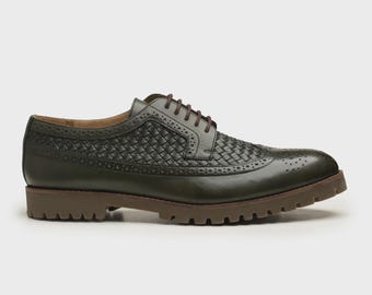 Handgemaakte groene leren brogue derbyschoenen | Geweven oxford, veters op de vleugelpunten