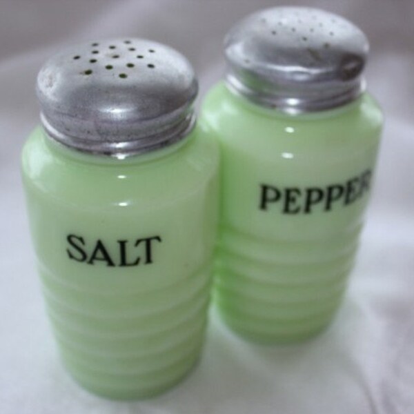 Jadeite Salt and Pepper Shakers, Jadeite Beehive Salt and Pepper Shakers