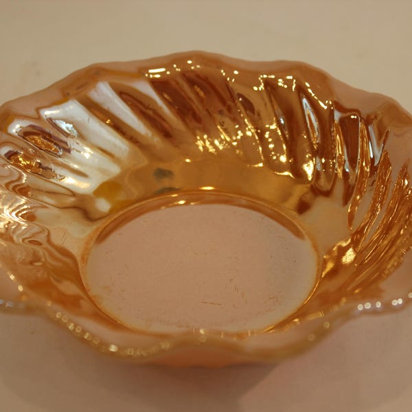 Tigela de servir vintage em cerâmica lustrosa, tigelas: padrão redemoinho Fire King