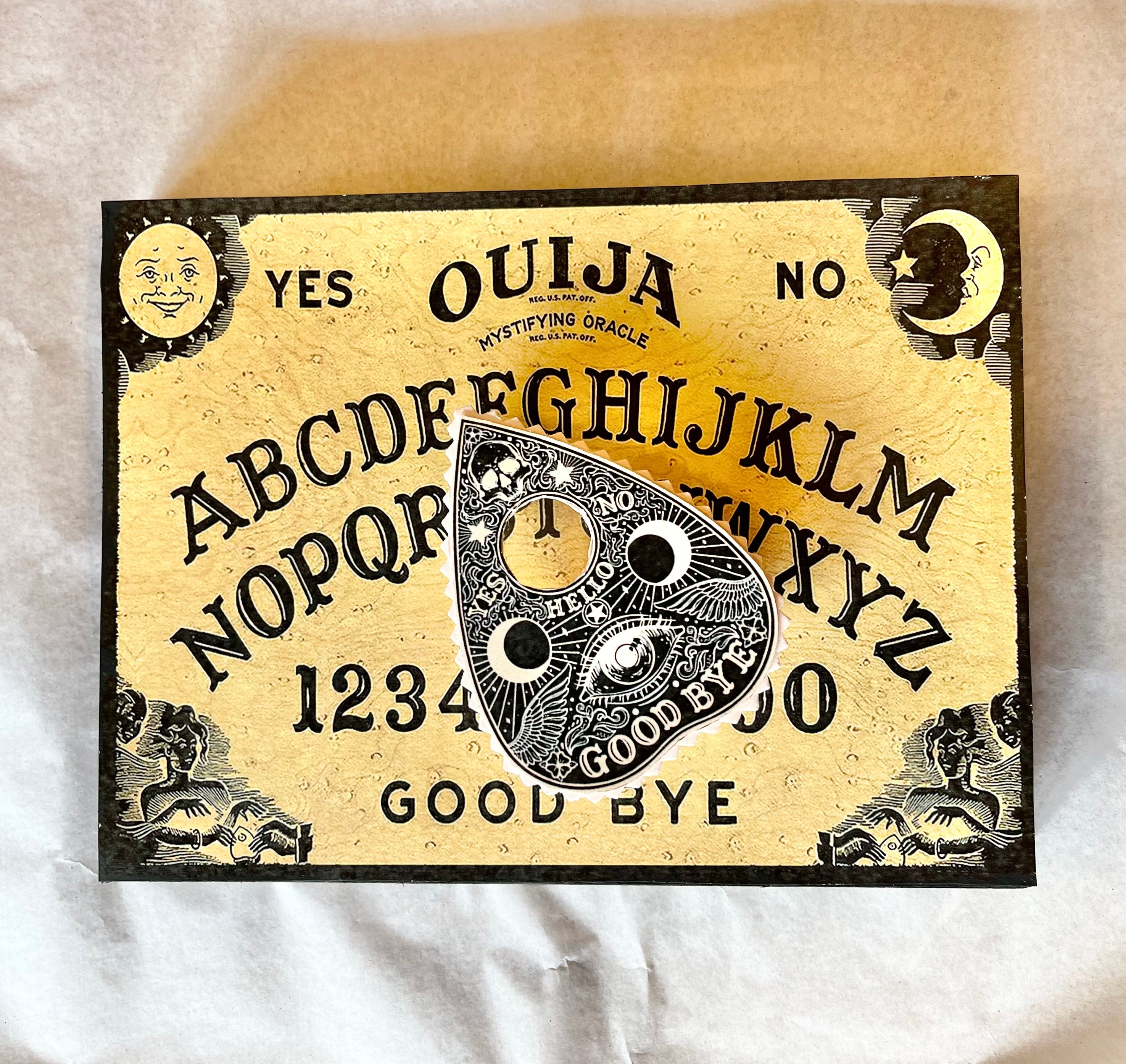 Ouija, Planche de Ouija Authentique en Bois gravé : : Produits  Handmade