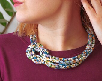 Blue and White Floral Collar Necklace