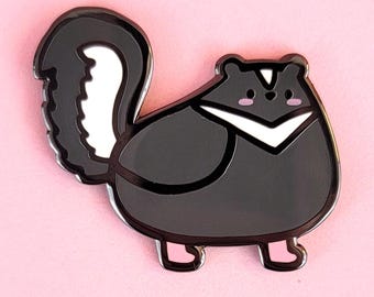 Stinky Skunk Poe pin hard enamel pin bird dove mail delivery lapel pin brooch badge flair pin hat animal birds kawaii cute