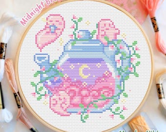 Fantasie Teekanne Kreuzstichmuster, Mond Sterne Stickdatei, Hexennacht Handarbeit, wunderliches Tee Kreuzstichmuster, kleines Muster