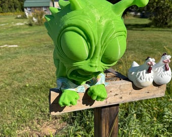 3d print file - Alien Holding On for Dear Life