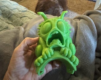 3D Printed Alien Bike Fender Decoration – Funny Cyclist Gift (Digital File)