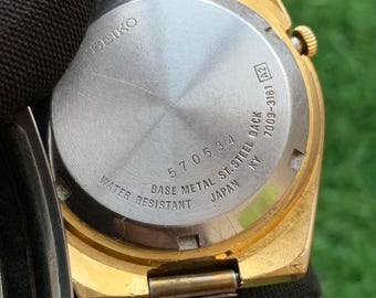 Vintage Seiko 5 7009 Automatic 17 Jewels Men Wristwatch Gold Dial