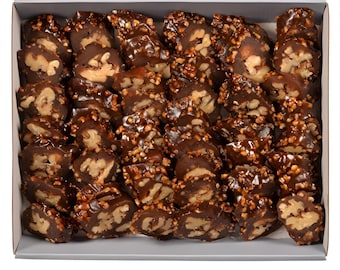 Churchkhela de nueces turcas con picola: salchicha de nueces con melaza de uva, sin azúcar