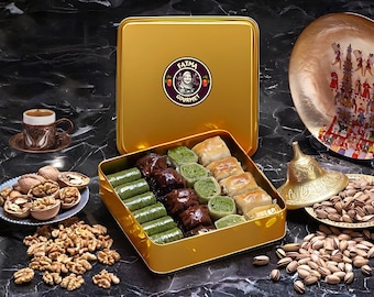 Mixed Turkish Baklava: Pistachio, Walnut & Chocolate - 2.2 lb (1kg)