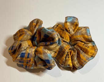 Luxury Plush Silk Scrunchy in Autumn Yellow with Quilted Pattern