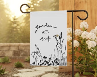Bandiera da giardino invernale per uccelli: decorazione con piante autoctone