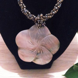 Carved flower-Sea shell-handmade-vintage-beads-statement necklace-jewellery costume-gift-grey beaded mother of pearl