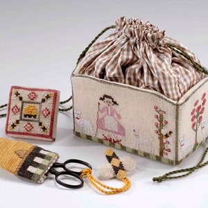 Mary&#39;s Etui and Accessories Retired Teaching Piece designed by Dames of the Needle/Finger Work