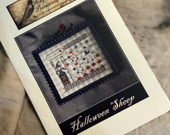 Nickyscreations Halloween Sheep w Linen