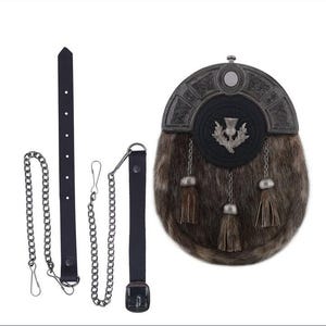 Sporran de piel marrón hecho a mano con emblema de cardo y correa de cadena – Sporran de falda escocesa de las Highlands escocesas