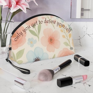 Chic Curve Faux Leather Makeup Bag: Travel Cosmetic Organizer