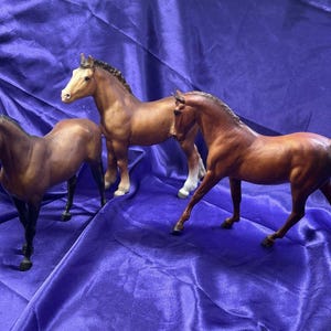 Breyer Horse Lot of 3 Small Breyer Molding Co USA Brown Toy Model Vintage