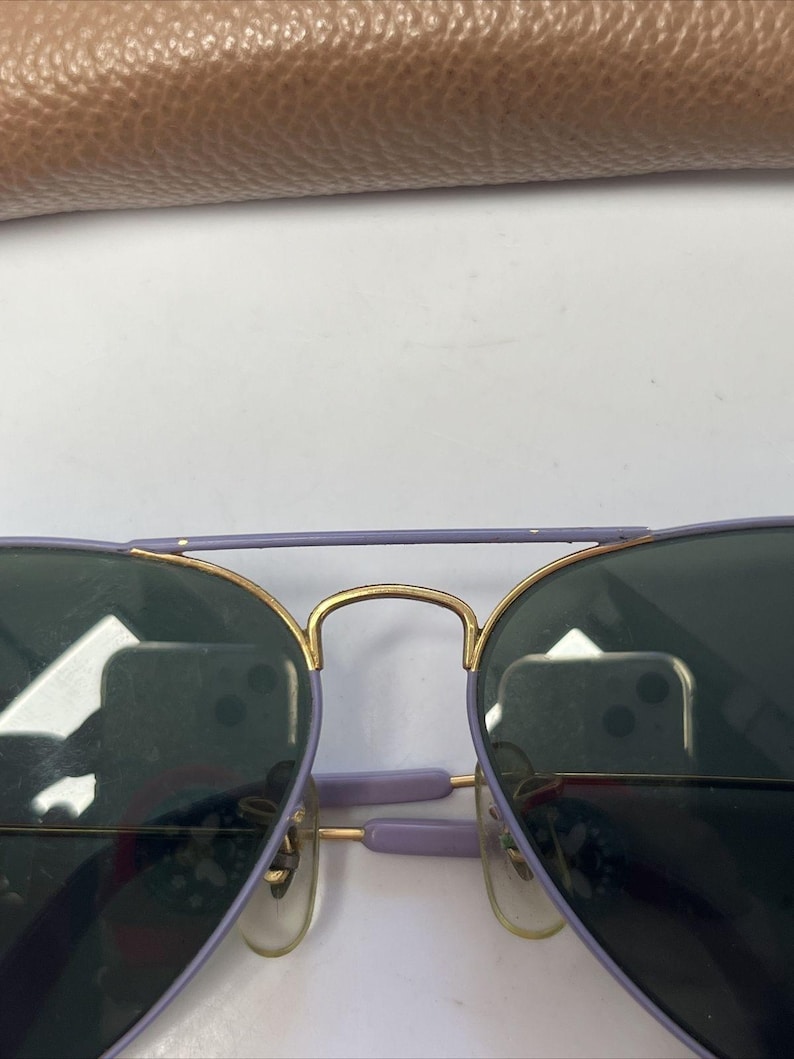 Gafas de sol RayBan Aviator doradas, pastel, moradas y violetas, B&L Vintage 58 14 imagen 4