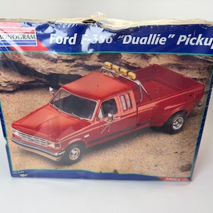 BOX WEAR Monogram Ford F350 Duallie pickup model kit Sealed in Box