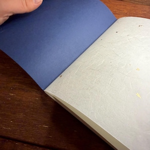 Set mit zwei handgefertigten Taschen-Notizbüchern / Journalbeilagen - Füllfederhalter-freundlich - Feldnotizengröße Bild 5