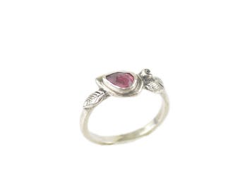 Pink Tourmaline Ring - Sterling Silver Pink Tourmaline Ring - Rose Ring - Nature Jewelry - Floral Ring - Silver Leaf Ring - Boho Jewelry