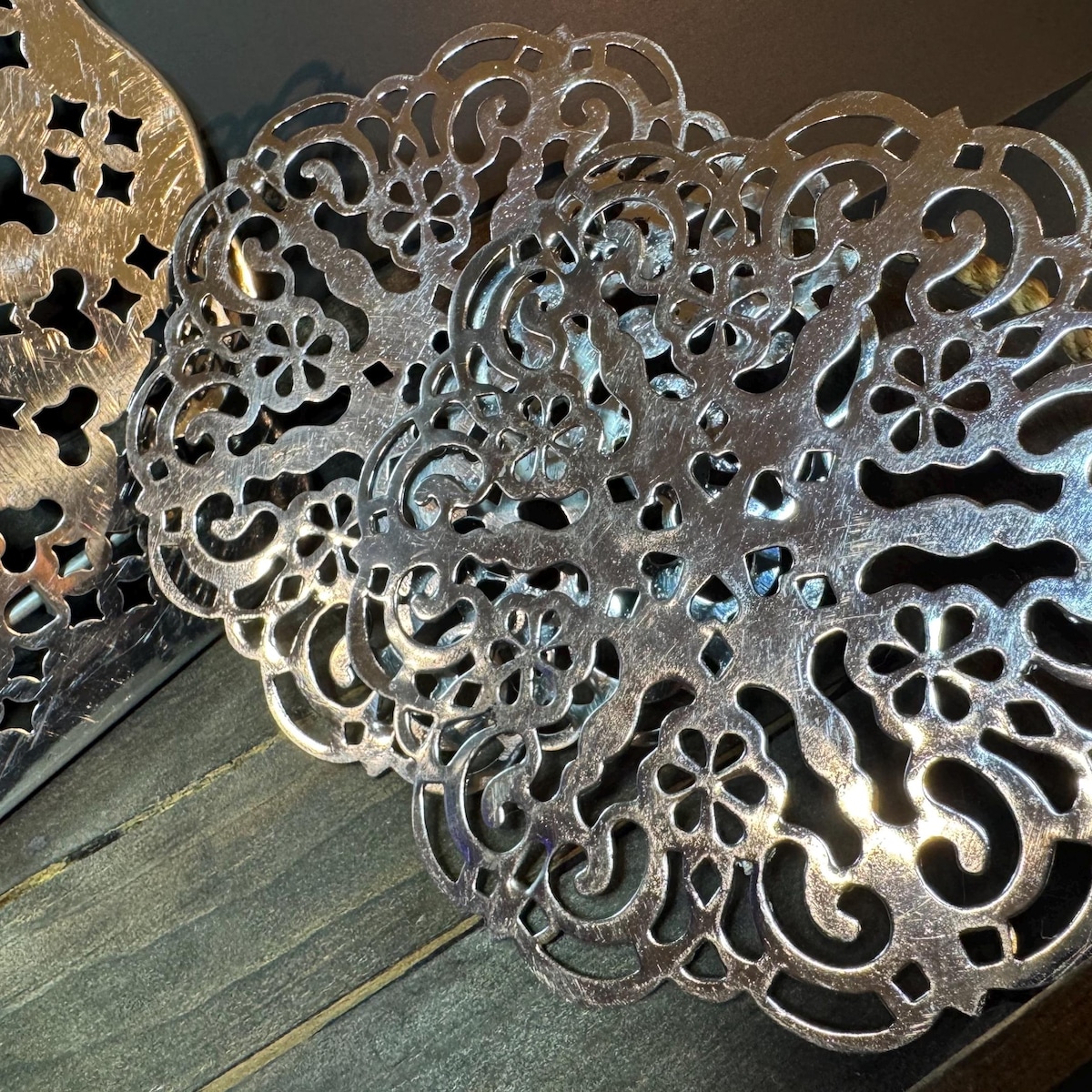 Vintage Silver Metal Trivets (set of Three), Expandable Mid-century Kitchen Trivet & Ornate Filigree Hot Pads - Etsy