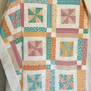 Made To Order Colorful Pinwheel & Patchwork Design / 4 sizes